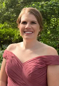 Advisor Carly Caporizzo