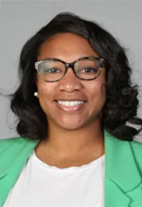 Advisor Lori Robinson