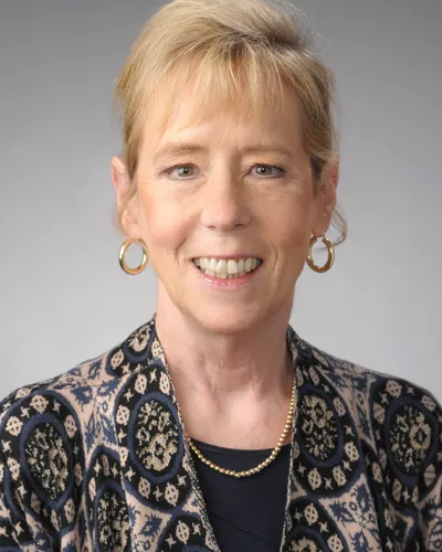 Amy Graves